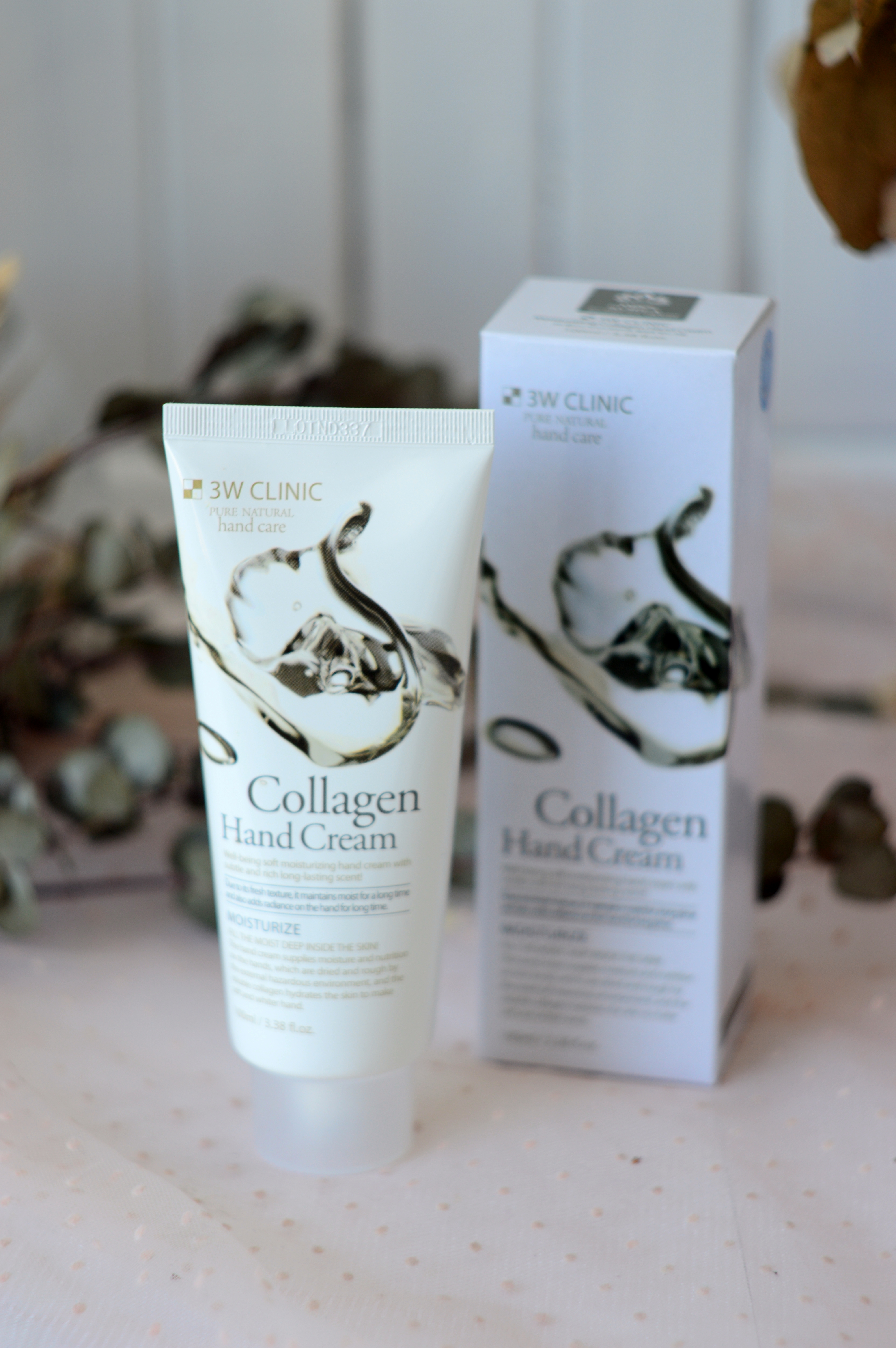Крем для рук с Коллагеном 3W Clinic Collagen Hand Cream
